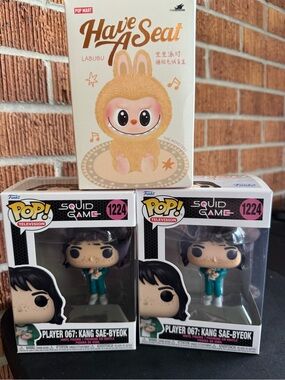 Pop Mart Labubu Have A Seat/Funko Pop Television Squid Game Bundle
